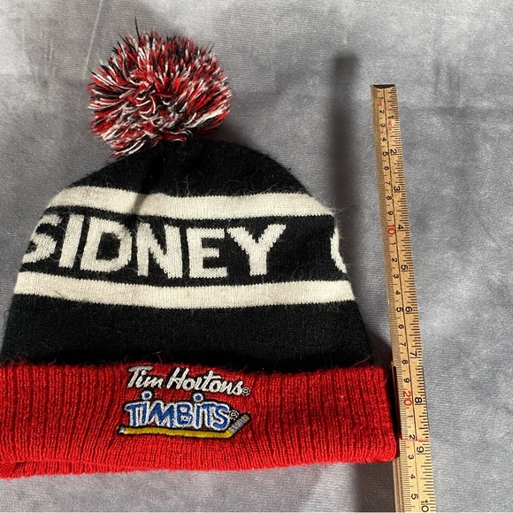 Sidney Crosby Tim Hortons Timbits Pom Pom Beanie Hat Unisex One Size - Picture 5 of 5